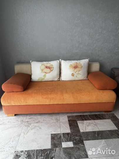 Диван и 2 кресла