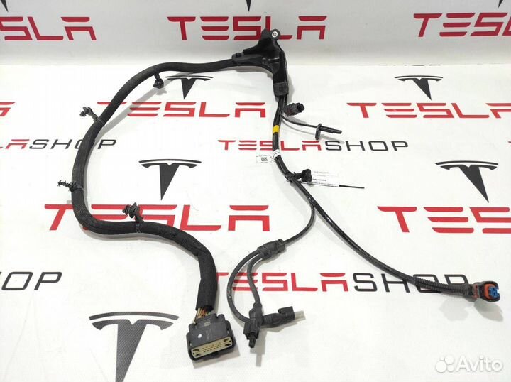 Проводка шасси Tesla Model X рест. 2022