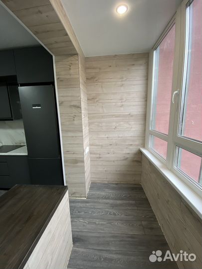 Отделка, остекление, утепление балконов / лоджий