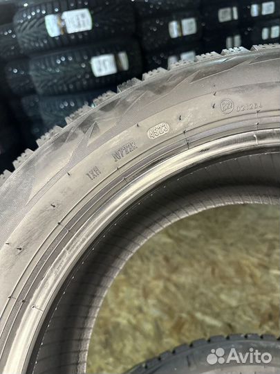 Pirelli Formula Ice 215/55 R17 98T