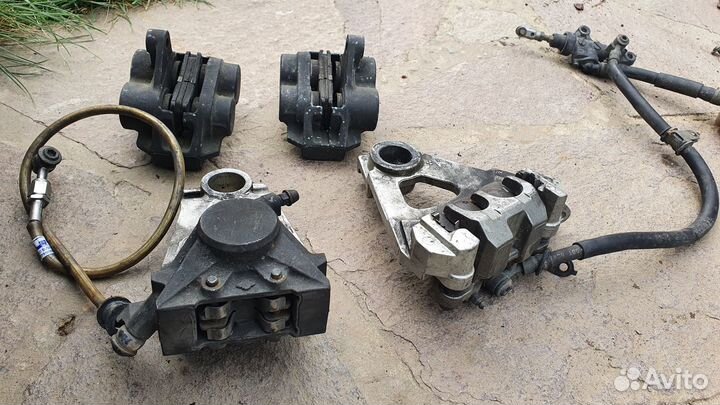 Суппорт задний Yamaha Yzf r1 r6 98-02 Ямаха