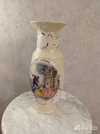 Ваза большая, Мадонна/ пастушка, влюбленная пара