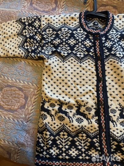 Кардиган шерстяной с орнаментом ручная работа