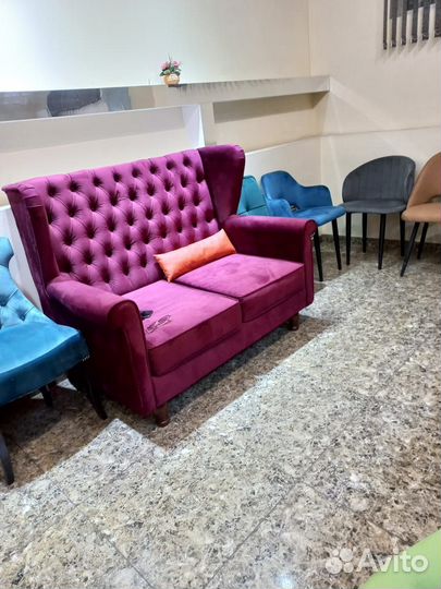 Диван для дома, кафе и офиса