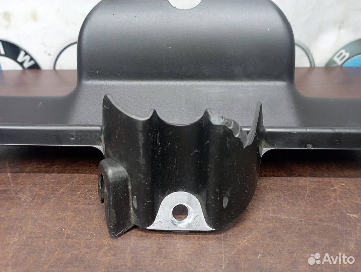 Накладка замка крышки багажника Bmw X5 E70 M57TUE2