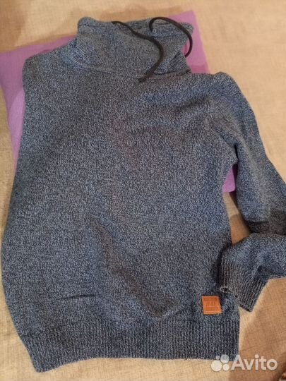 Свитер