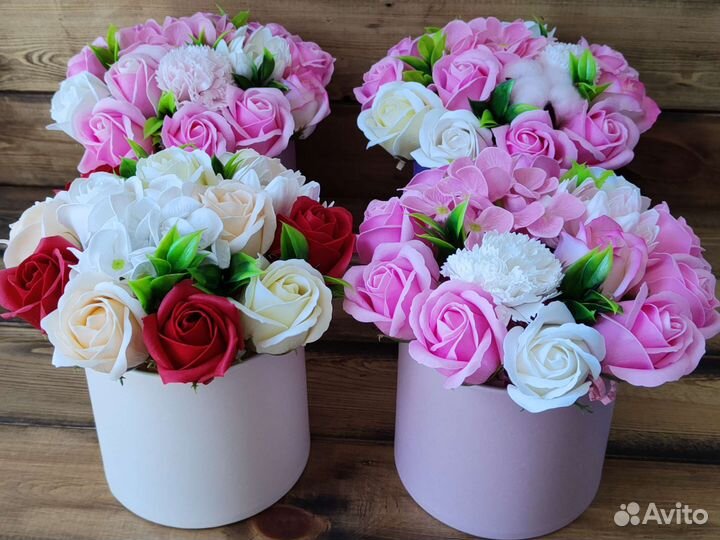 Композиция из мыльных цветов