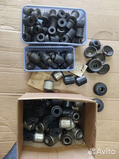 Автозапчасти Москвич