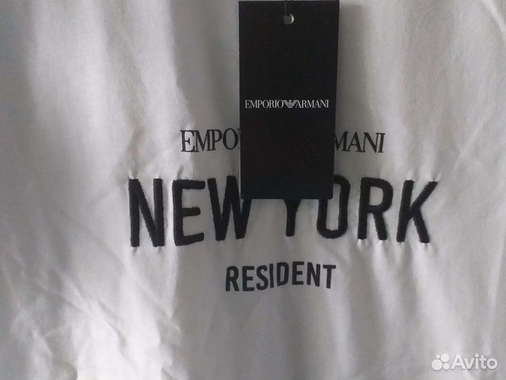 Футболка новая бренд armani