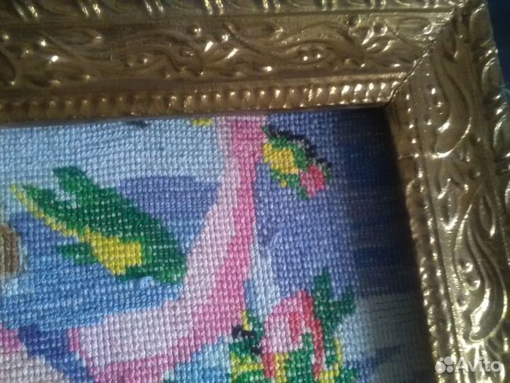 Старинная рамка дерево с вышивкой