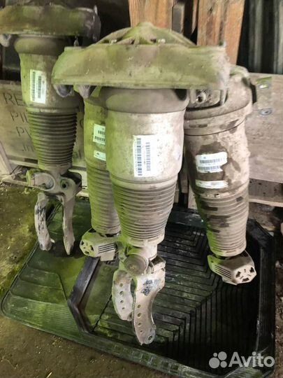 Пневмо Стойки на Audi Q7 /4L