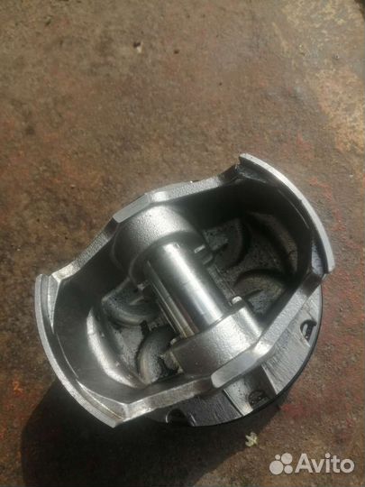 Поршни на priora