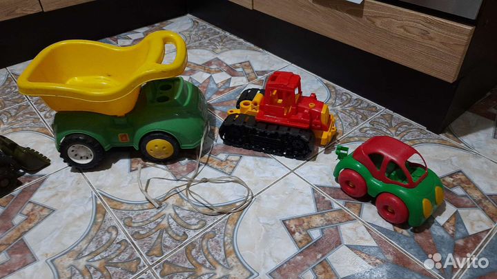 Игрушки машины для песочницы