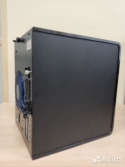 Сервер HP ProLiant MicroServer (N36L) 4tb