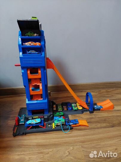 Парковка гараж хот вилс