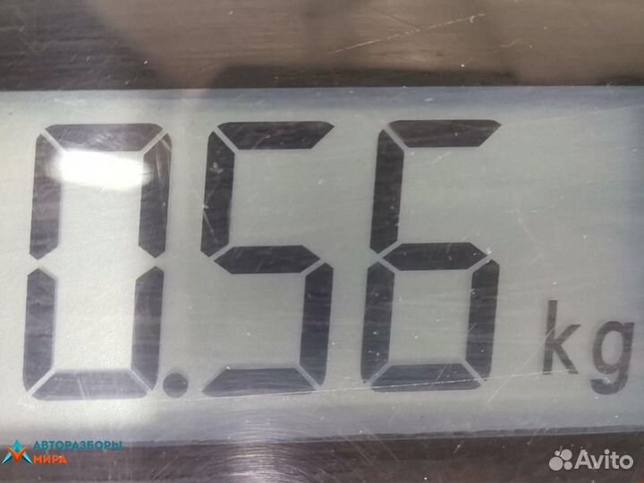 Петля капота Nissan Almera Tino V10 2001