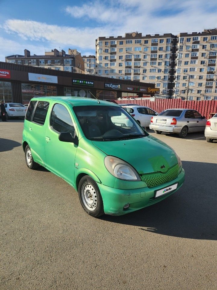 Toyota Yaris: фото владельца
