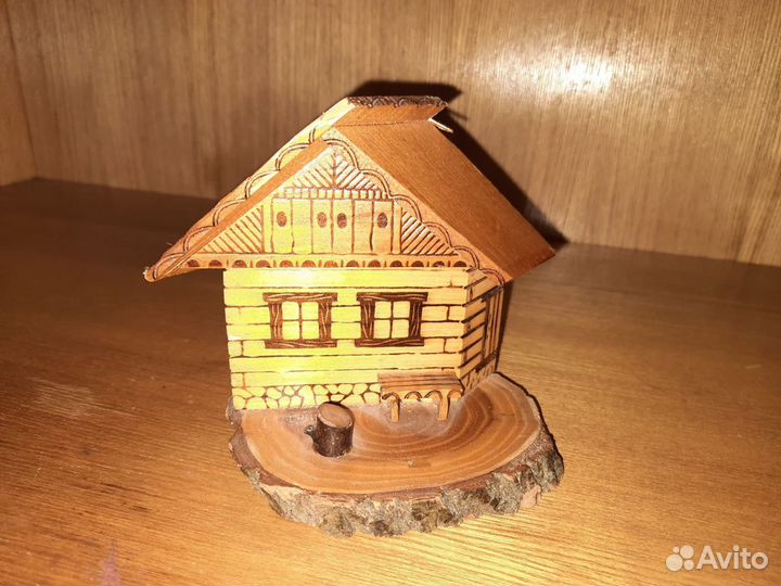 Деревянный домик. Сувенир СССР. Ручная работа