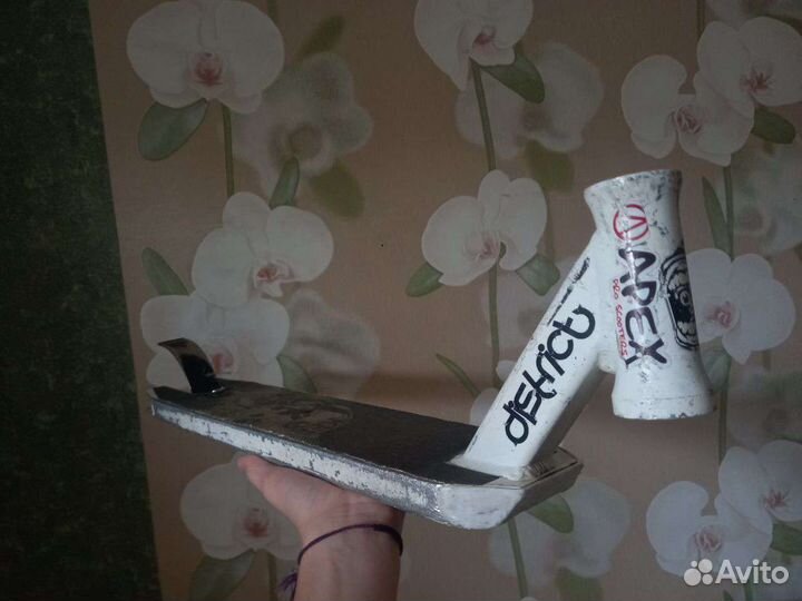 Дека district для трюкового самоката