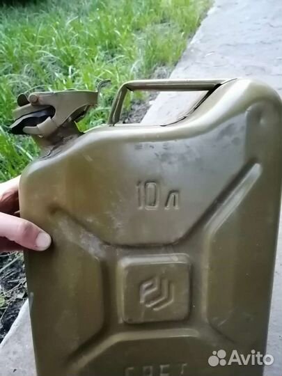 Канистра для бензина 10 литров