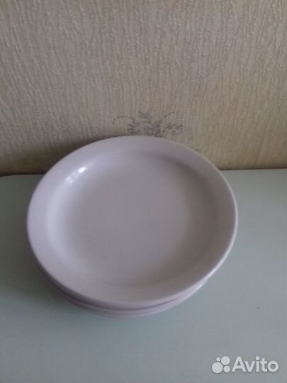 Тарелки разные