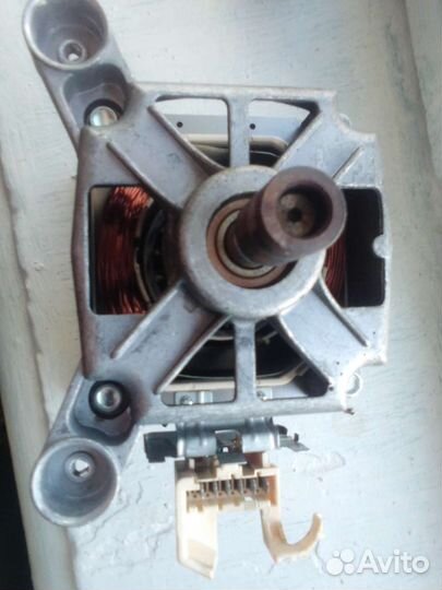 Двигататель стиральной машины