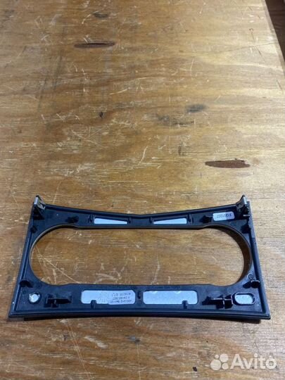 Накладка декоративная Mercedes-Benz C-Class W204