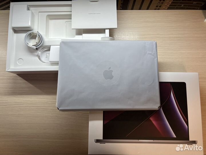 MacBook Pro 16 M2 Pro 16gb 512gb новый абсолютно