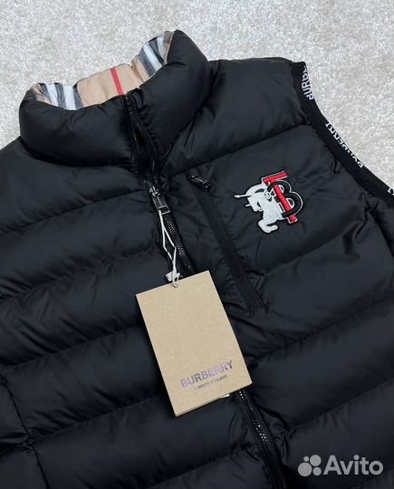 Мужская жилетка Burberry: для каждого дня