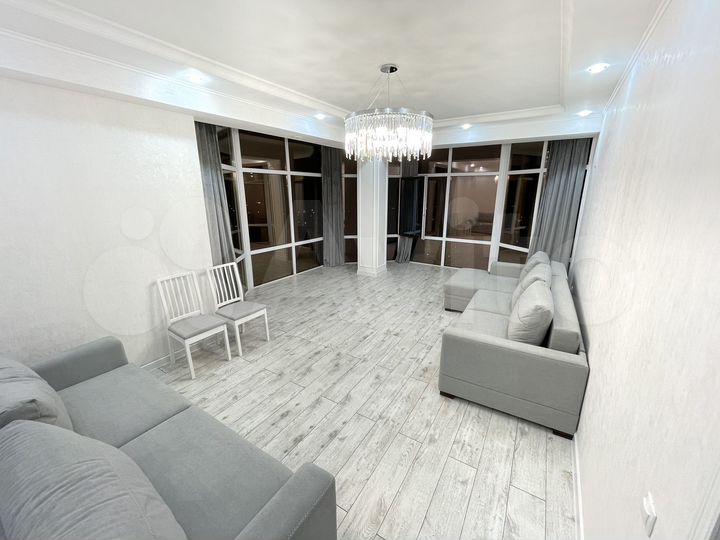 3-к. квартира, 109 м², 12/13 эт.