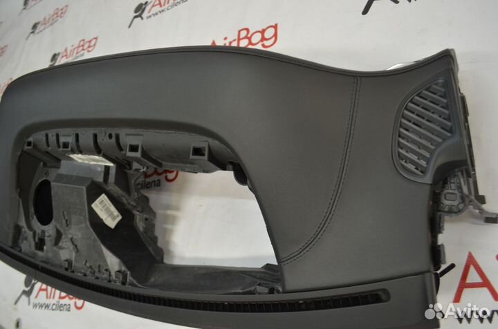 Торпедо панель Mercedes S класса 2017 (кожа)