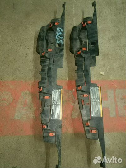 Направляющая переднего бампера Опель астра Джей