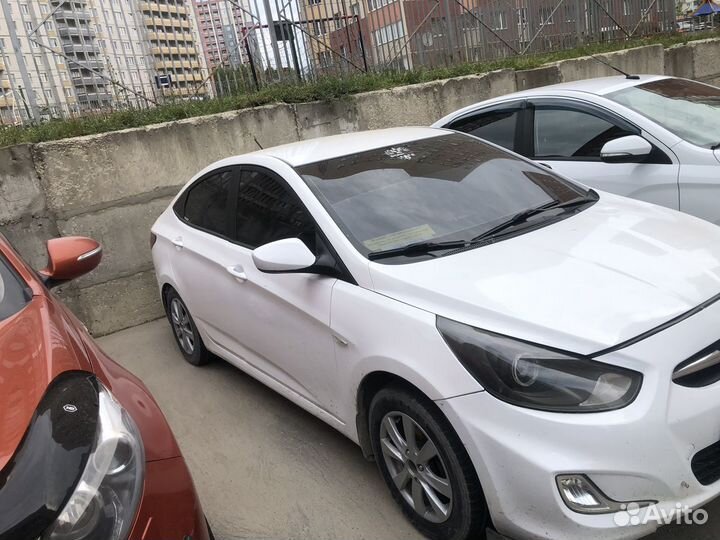 Hyundai Solaris 1.4 МТ, 2012, 300 000 км