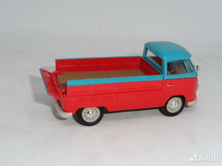 Volkswagen Combi пикап, Cararama