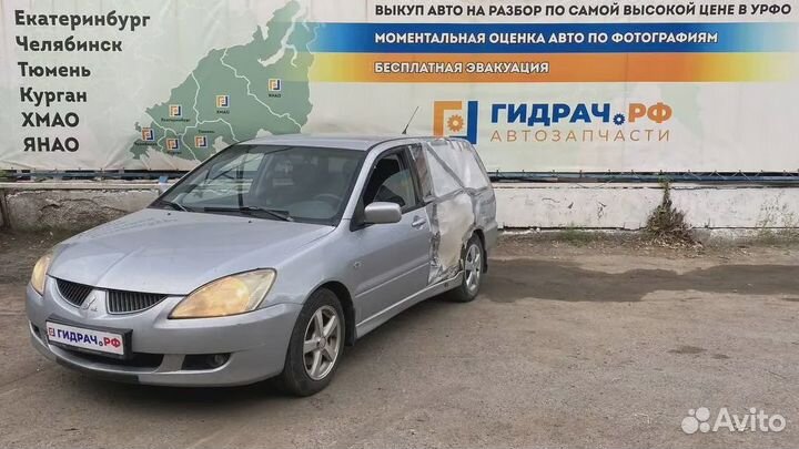 Плафон салонный Mitsubishi Lancer 9 (CS) MR330803