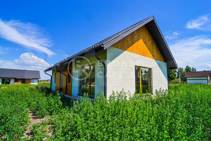 Коттедж 71,7 м² на участке 7,7 сот.