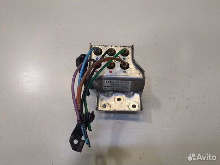 Блок клапанов Audi A8 (D3), 2007