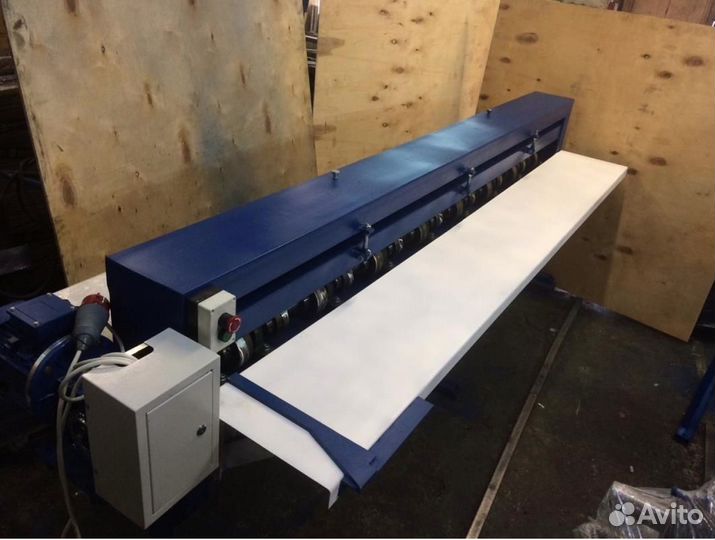 Станок для нанесения ребер жесткости