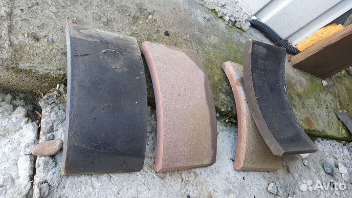 Тормозные колодки большие