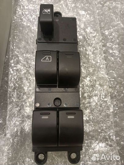 Переключатель управления главным стеклом на Фольцв