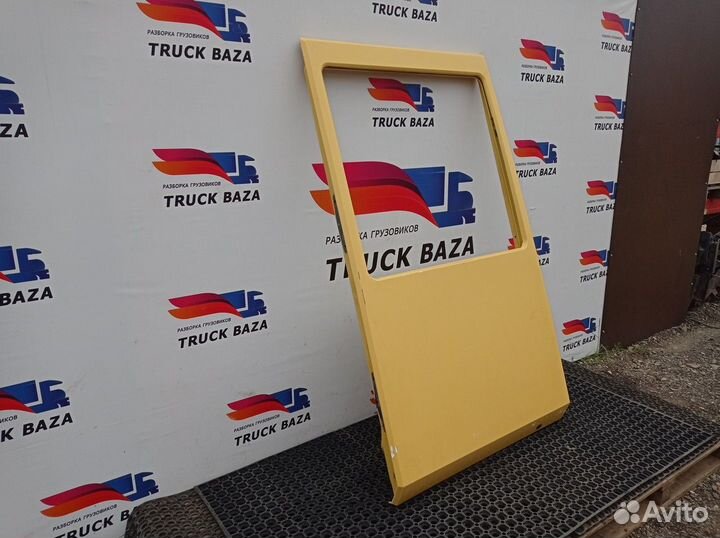 Дверь левая Renault Magnum