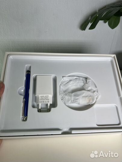 Планшет umiio s24