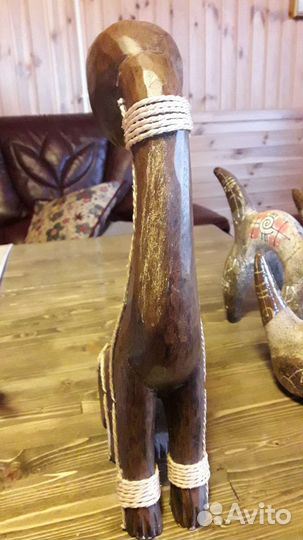 Фигурка кота. Дерево