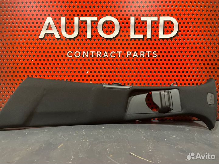 Обшивка стойки центральной левой Mercedes-Benz