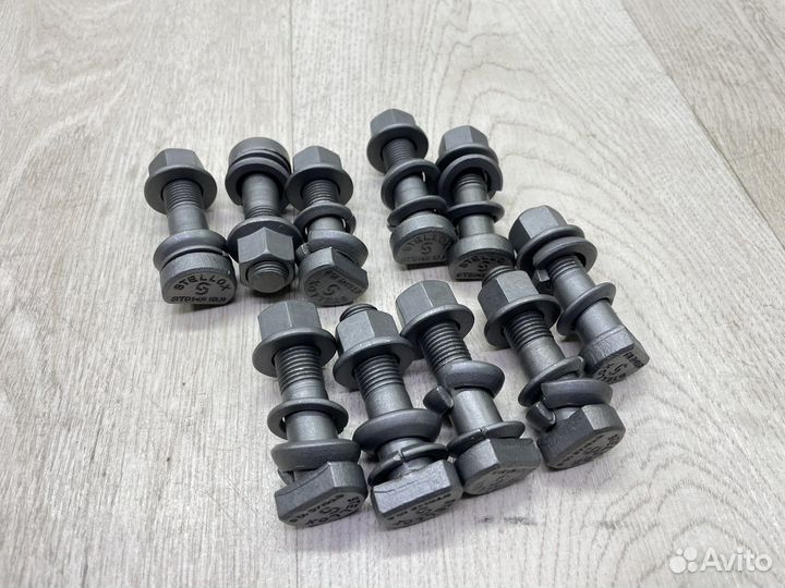 Шпильки Мерседес Спринтер 906 Спарка