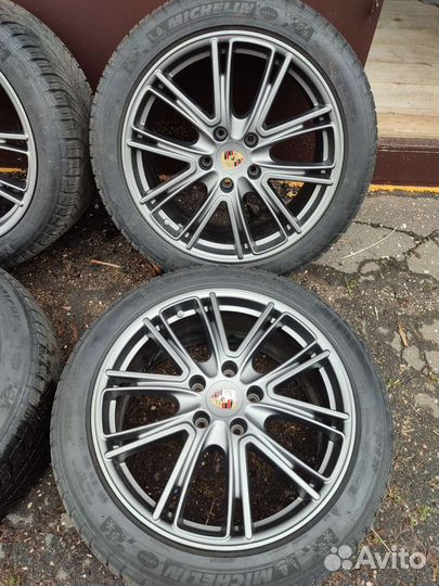 Зимние колеса R20 Porsche Panamera original