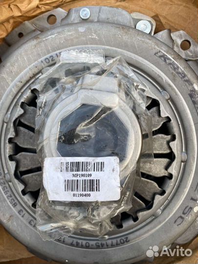 Продам комплект сцепления Ниссан primera