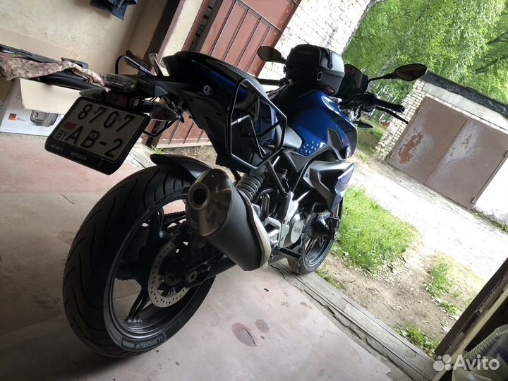 BMW G310R