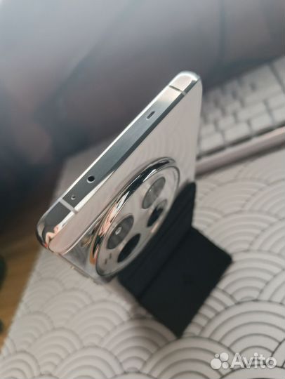 OnePlus 12, 12/256 ГБ