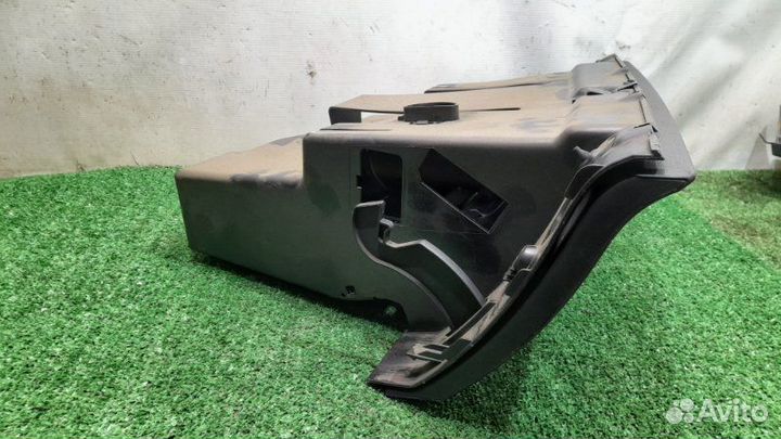 Бардачок Citroen C4 5D 1.6 110 (TU5JP4) 2005